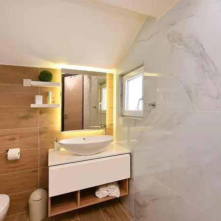 Harvey's Luxury Pensjonat 4*