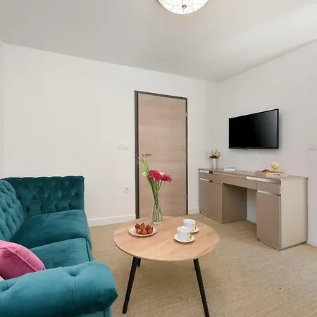 Guest house Harvey's Luxury