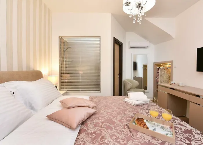 Harvey's Luxury 4*