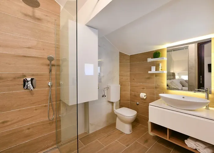 Penzion Harvey's Luxury 4*